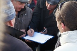 Зафиксированы попытки обманом собрать подписи за снос жилых домов Зафиксированы попытки обманом собрать подписи за снос жилых домов