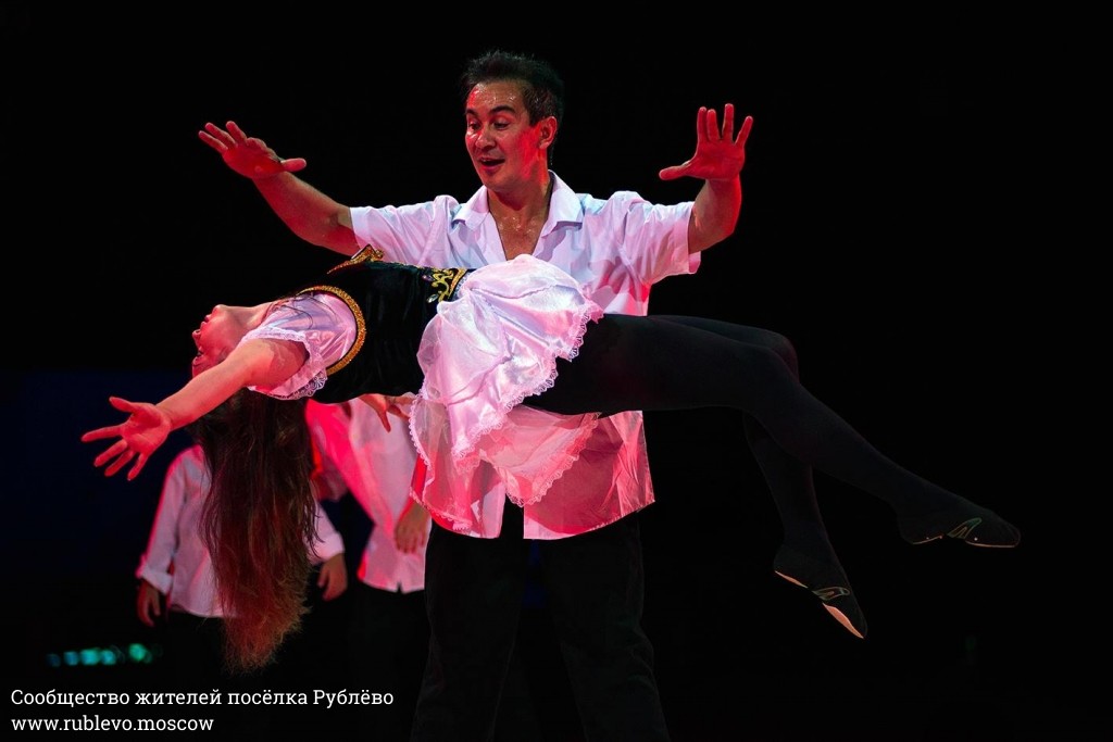 ИЛЛЮЗИОНИСТ ТУЙЧИ ХАН В КЦ "РУБЛЁВО" 2 ИЛЛЮЗИОНИСТ ТУЙЧИ ХАН В КЦ "РУБЛЁВО" 2