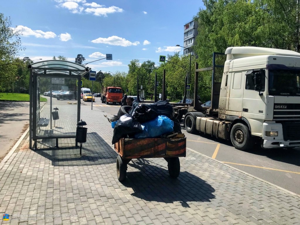 В Рублево состоялся очередной субботник по уборке леса 14 В Рублево состоялся очередной субботник по уборке леса 14