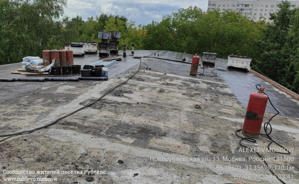 Провели проверку работ по капитальному ремонту на Новорублевской, 13 (Видео) 0 Провели проверку работ по капитальному ремонту на Новорублевской, 13 (Видео) 0