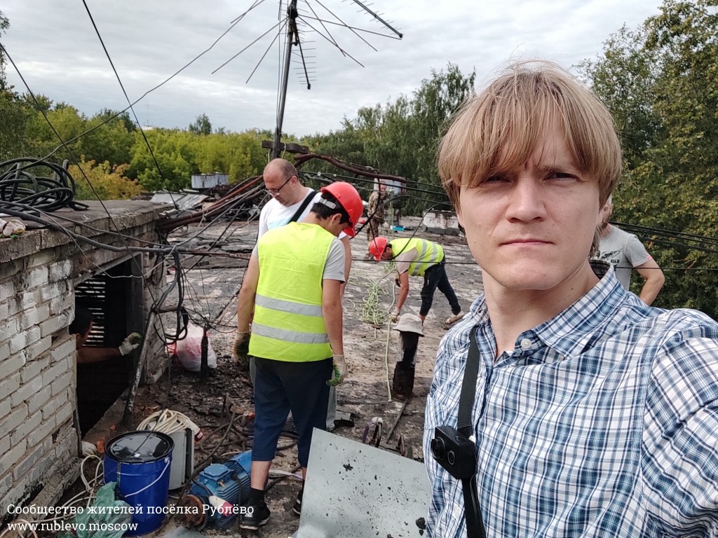 Провели проверку работ по капитальному ремонту на Новорублевской, 13 (Видео) Провели проверку работ по капитальному ремонту на Новорублевской, 13 (Видео)