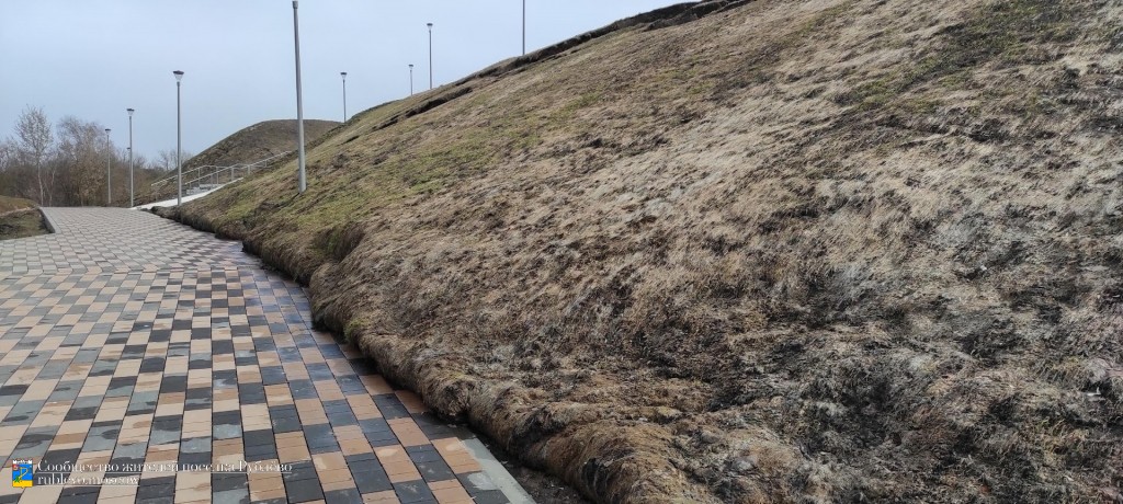 Благоустройство территории у храма &laquo;Неувядаемый Цвет&raquo; в Рублево не пережило первую же зиму. 15